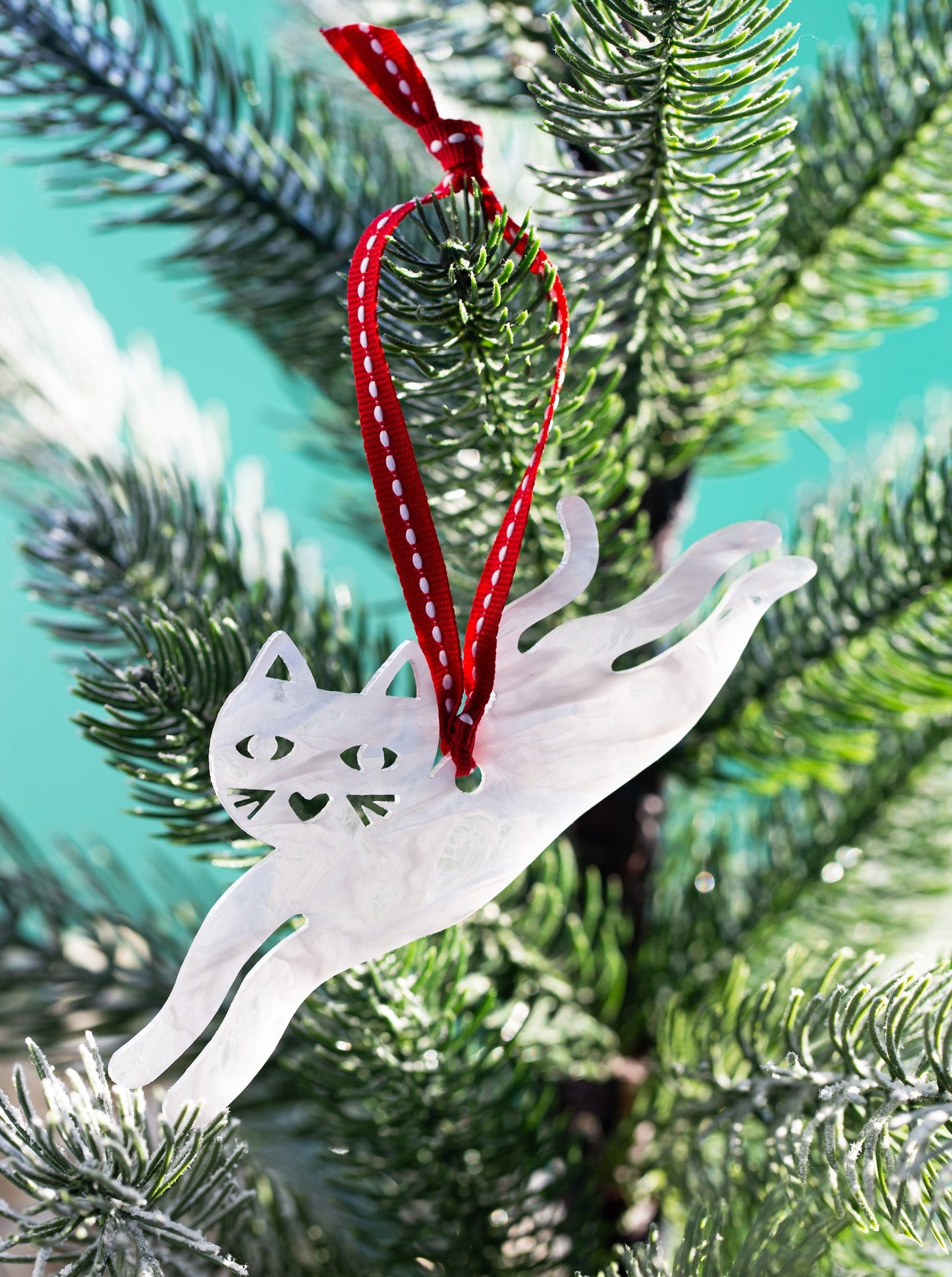Leaping Cat Christmas Tree Decoration